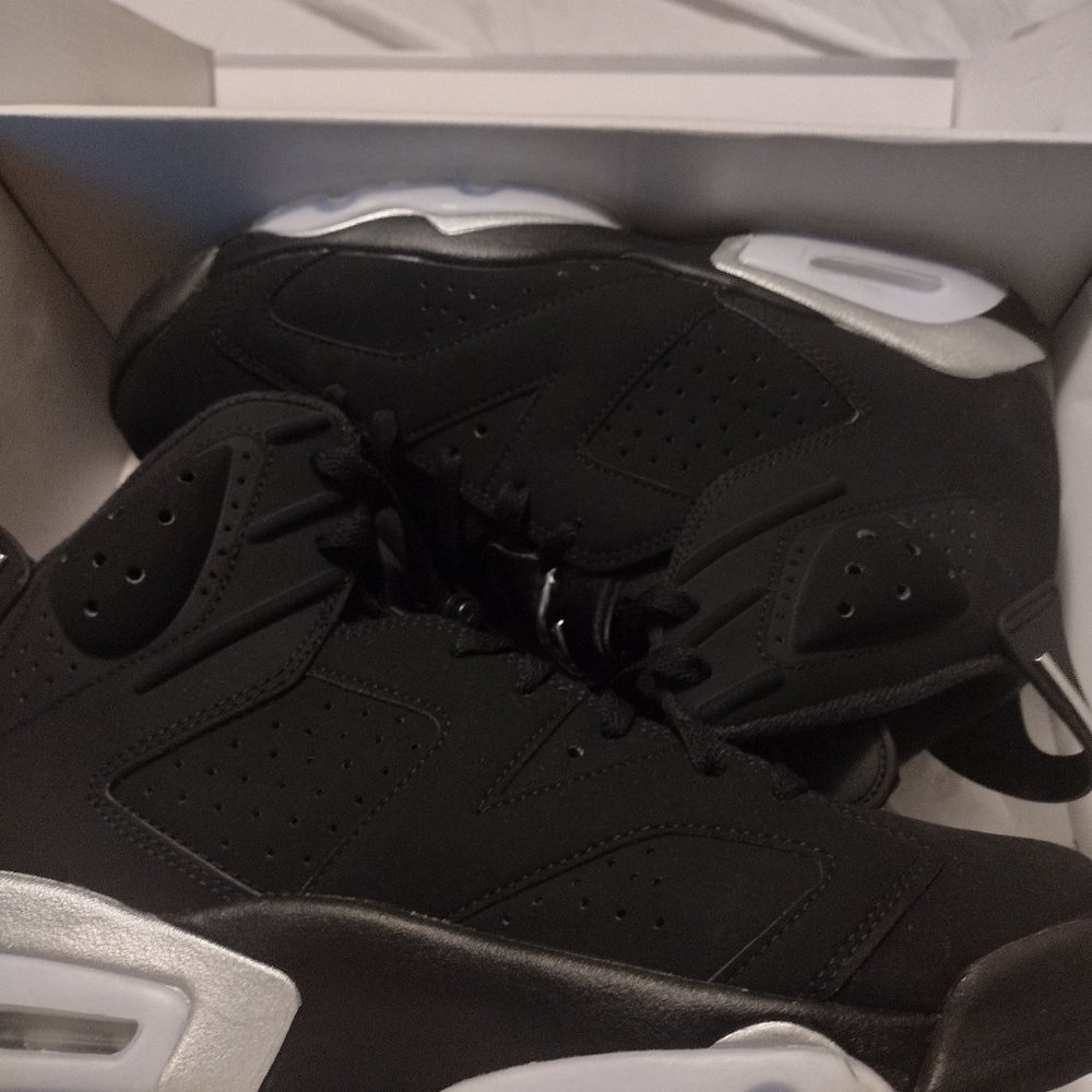 Jordan 6 chrome